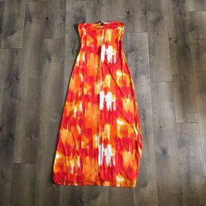 Romeo & Juliet Couture Dress Size: M